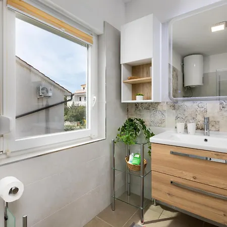 Neda Apartment Krk Town